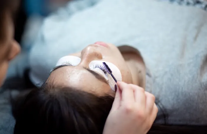 MacKenzie’s Lashes & Esthetics Picture 1