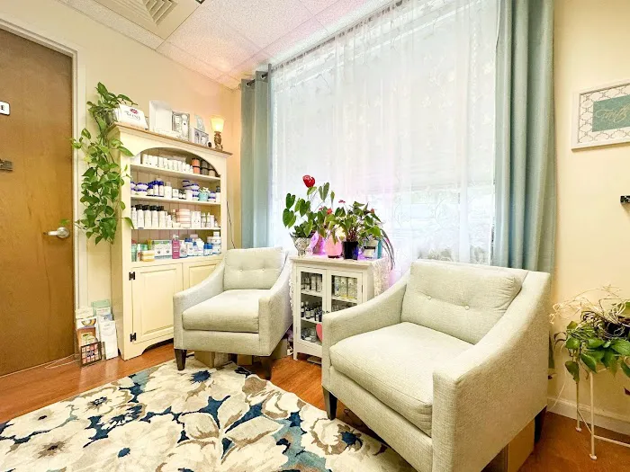 Skinplicity Therapeutic Skincare Picture 9