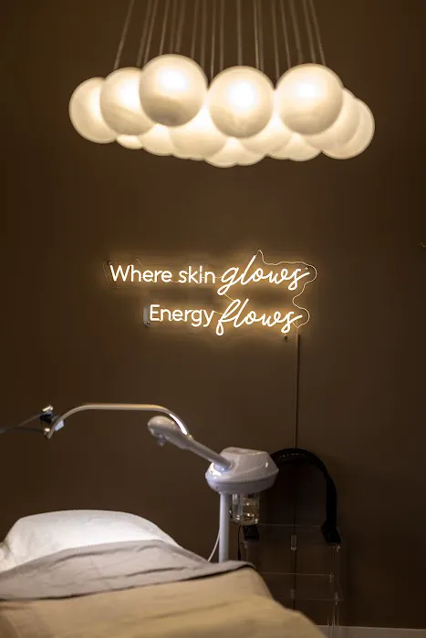 Dew Wellness & Skin Studio Picture 2