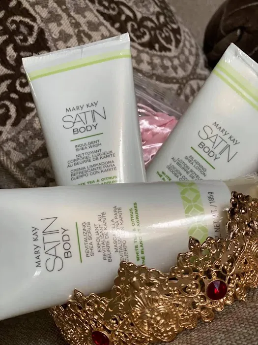 Amazing Flawless Beauties by Donna Lynn Picture 5