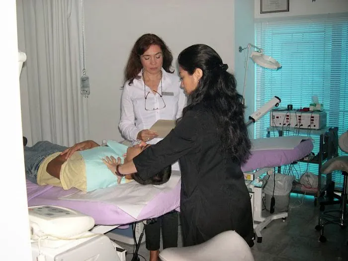 IN SKIN Inc Picture 6