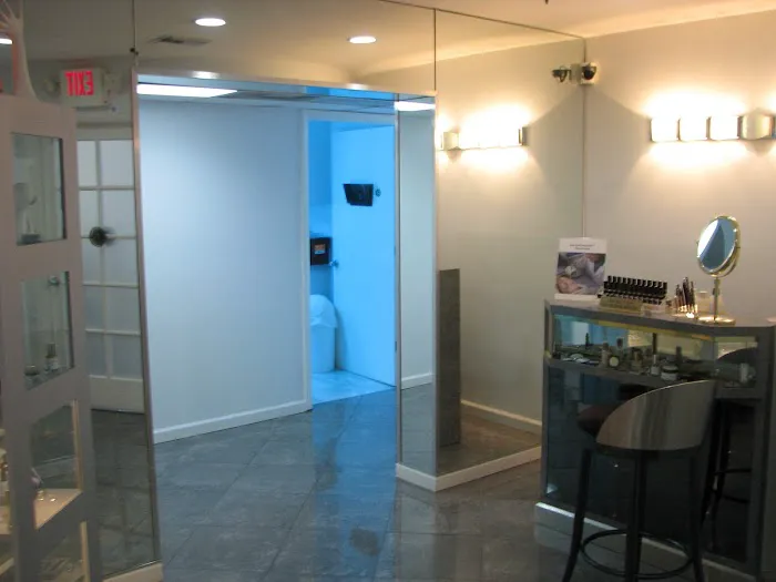 IN SKIN Inc Picture 5