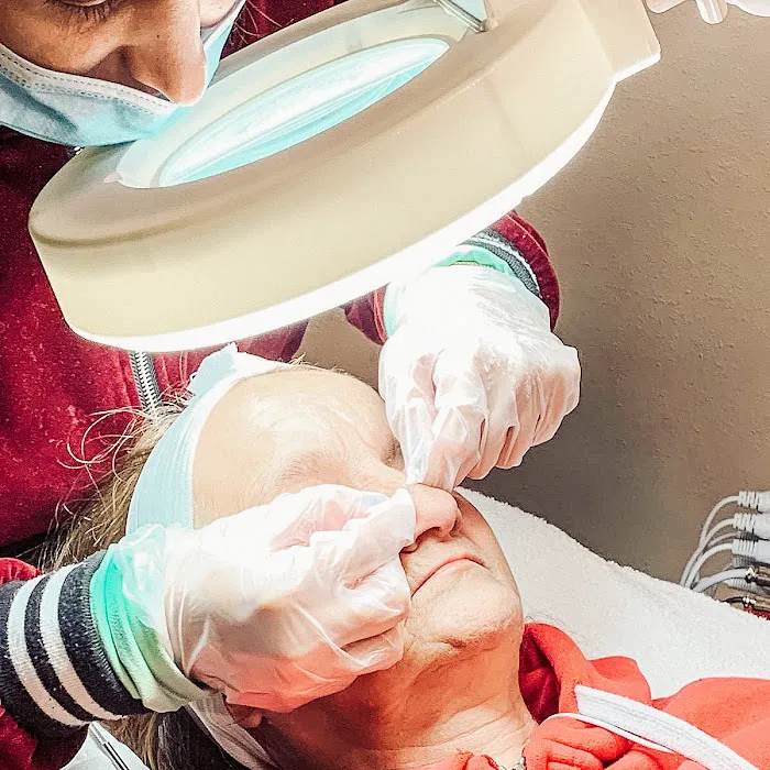 The Glow Miami Picture 3