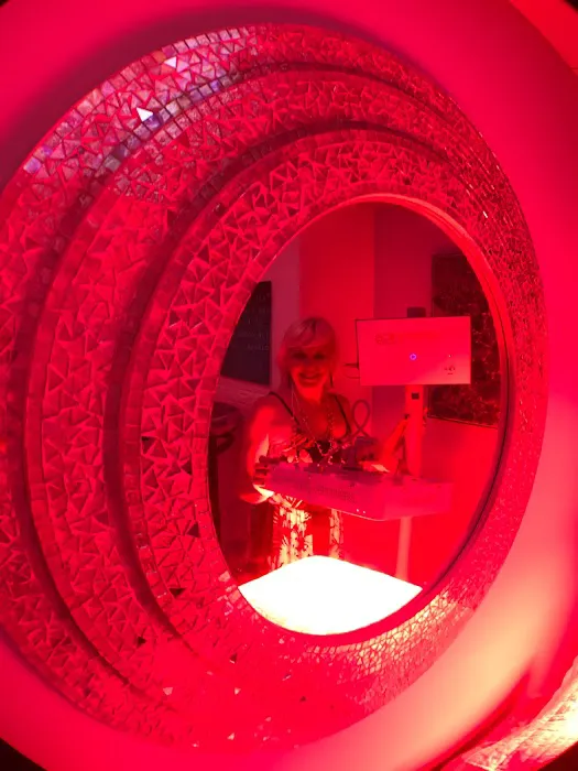 My Red Light Slim Picture 1