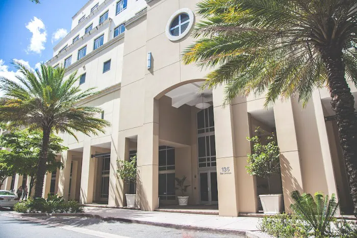 Miami Skin Institute Picture 7