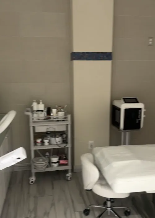 Liks Beauty and Wellness Picture 1