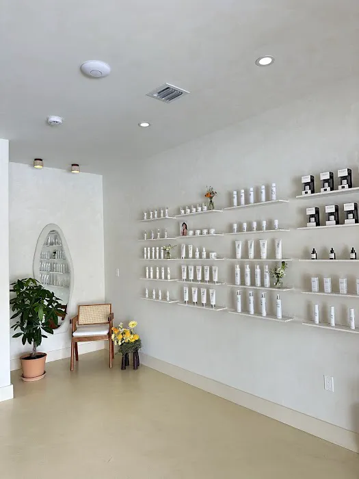 Skin Studio by Doctor's Daughter Picture 1