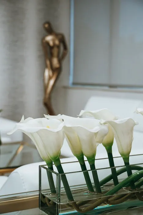 Makeover Aesthetics Picture 1