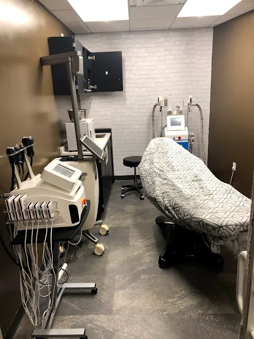 Carolyn Marie Aesthetics Picture 10