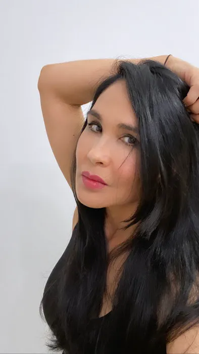 Lily Lips & Nose Picture 5