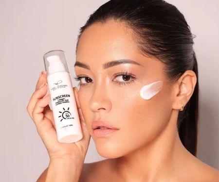 Esthetician by Mariel Lizarzabal