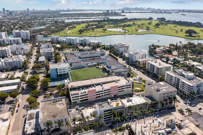 Hormonal Skin Studio Picture 7