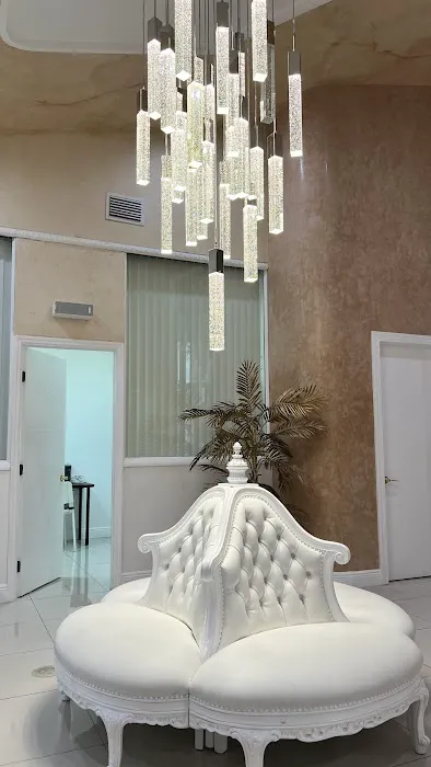 Sculpt & Glow Beauty Bar Picture 1