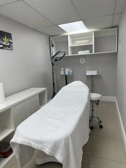 AA FACE BODY ESTHETIC Picture 1