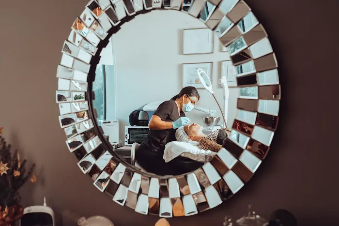 The Skin Element Picture 1