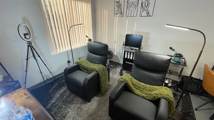 Skin Renew Revive Picture 6