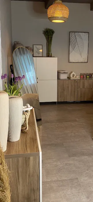 Skin Uncovered Picture 5