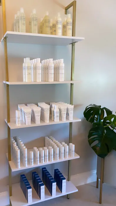 Skin Lounge Picture 8