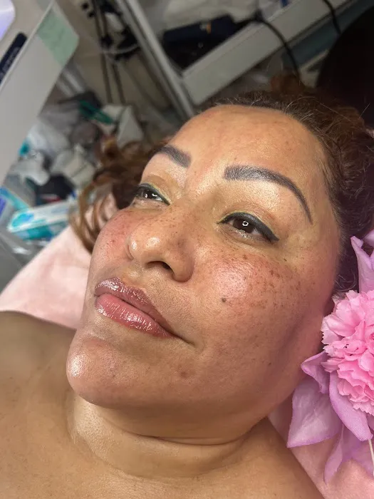 Beauty bliss by Sabrina Picture 4