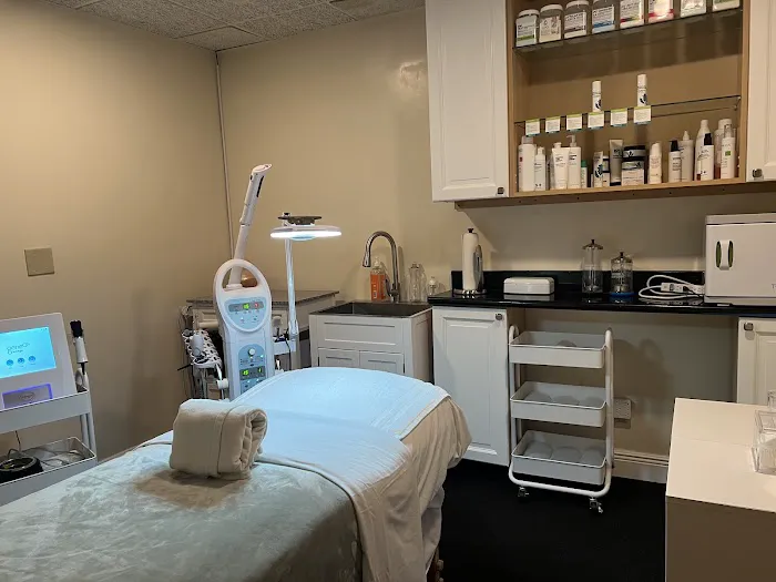 Skin Plus by GD Picture 1