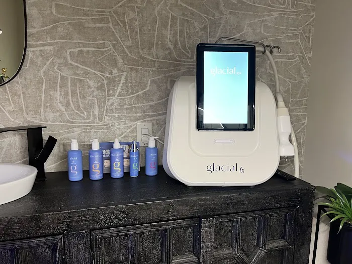 Carli Angela Aesthetics Picture 4