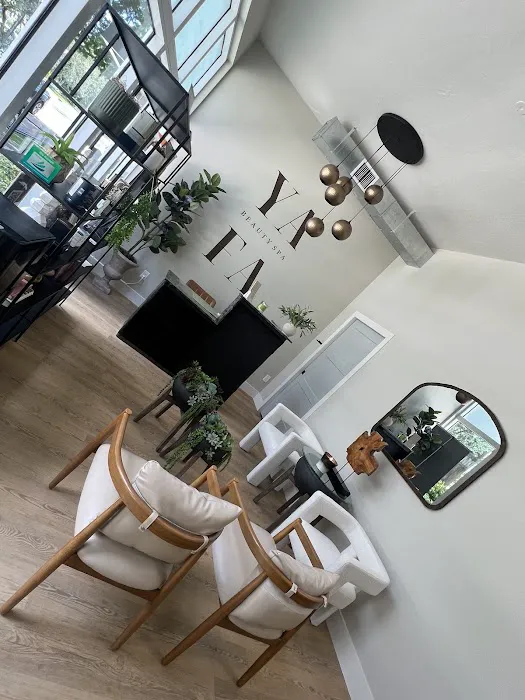 Carli Angela Aesthetics Picture 5