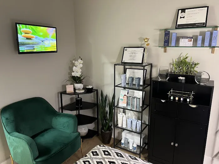 Carli Angela Aesthetics Picture 1