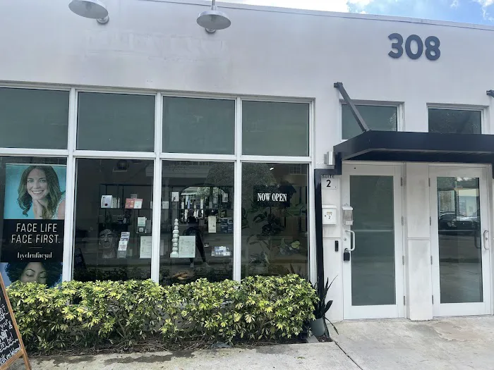 Carli Angela Aesthetics Picture 3