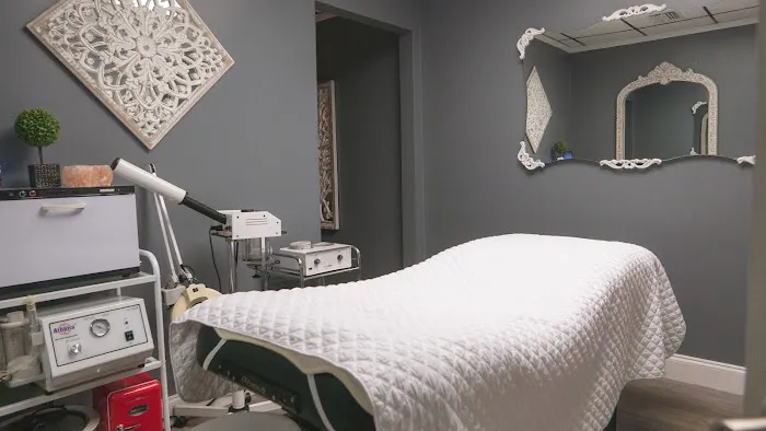 Niki's Spa Services Picture 1