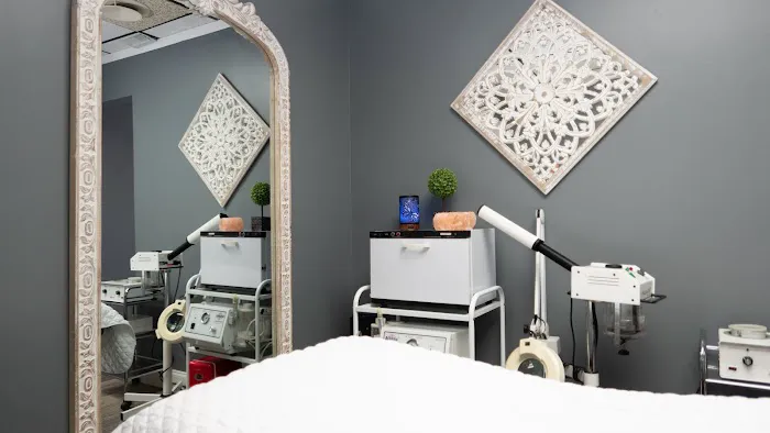 Niki's Spa Services Picture 5