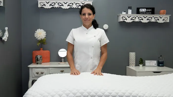 Niki's Spa Services Picture 2