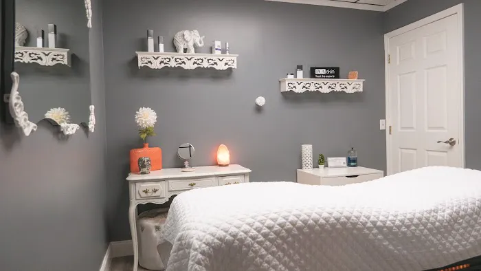 Niki's Spa Services Picture 3