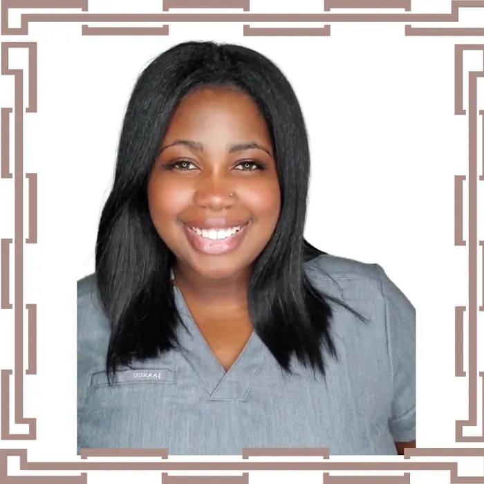 Shel Moore Aesthetics Picture 2