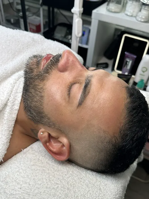 Magical Beauty Spa & Salon Picture 4