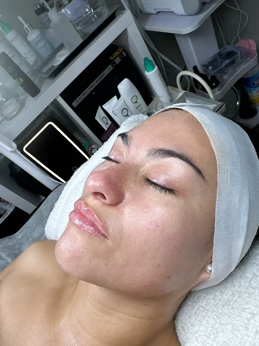 Magical Beauty Spa & Salon Picture 8