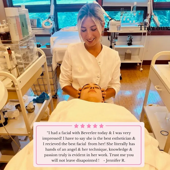 Beverlee Botanicals -a Holistic Skin Studio Picture 2