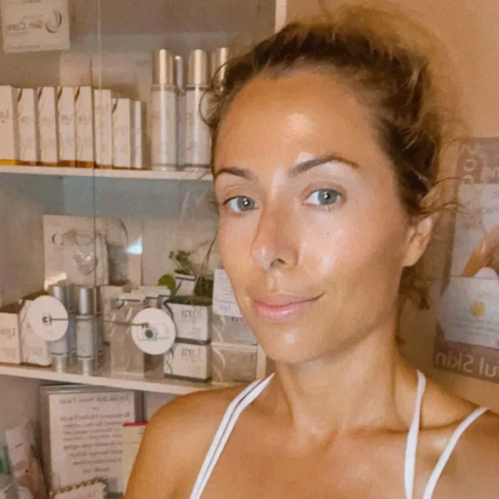 Flora skin care in Coral Springs, Florida Picture 5