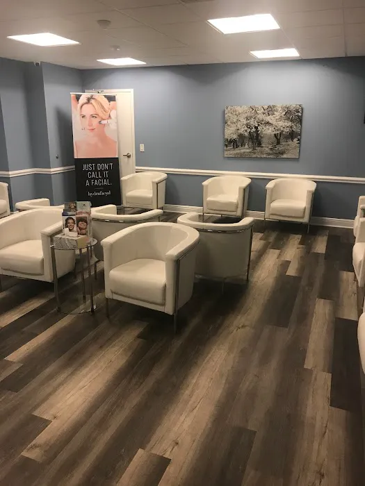 Barnett Dermatology of Boca Raton Picture 4