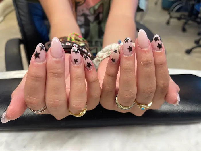 Lotus Nails Spa Picture 10