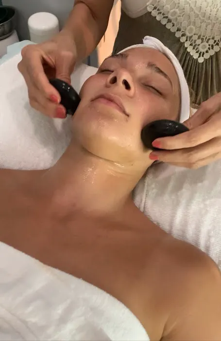 Lucky Girl Bath and Beauty Picture 2