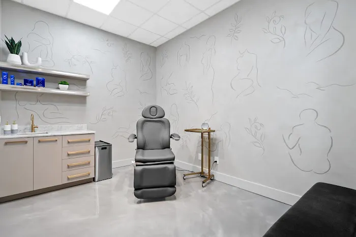 ZenTox Aesthetics Picture 2