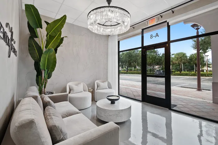 ZenTox Aesthetics Picture 7