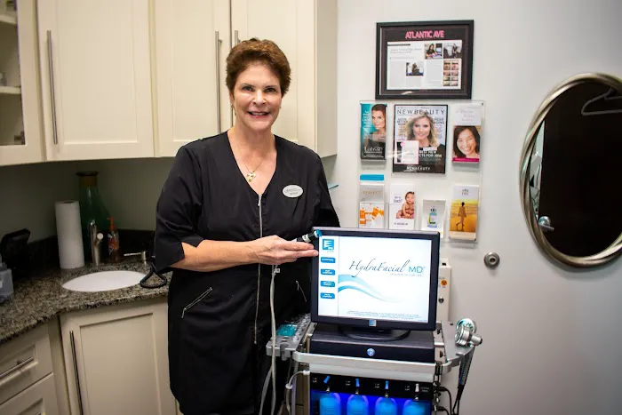 Siperstein Dermatology Group Picture 3