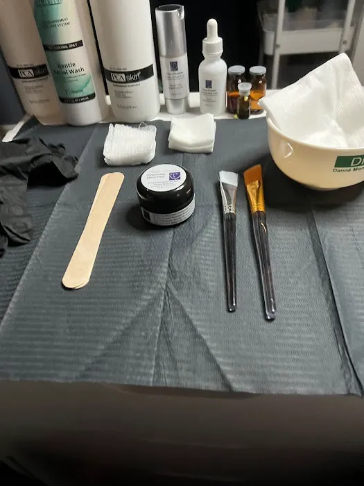 Naked Esthetic Picture 1