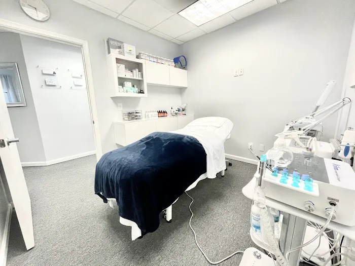 MedBar Esthetics Picture 7