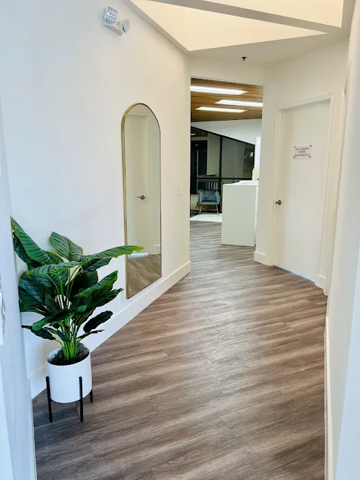 23 Aesthetics Picture 1