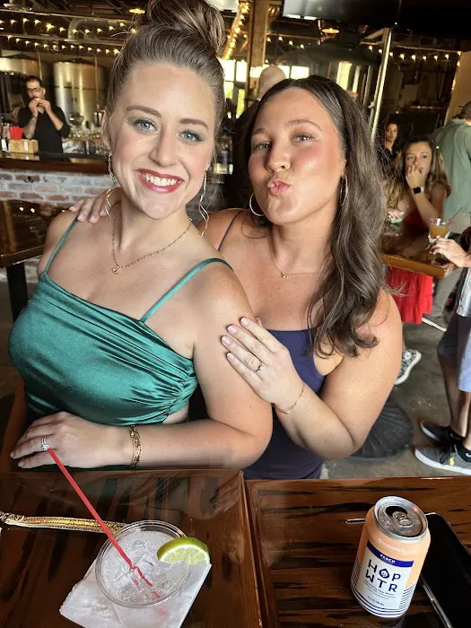 23 Aesthetics Picture 7