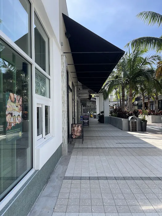 Skin Laundry - Palm Beach Gardens Picture 3