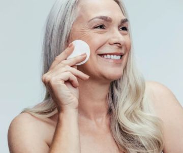 Daily Skin Care Routine for Age Spots in People with Sensitive Skin