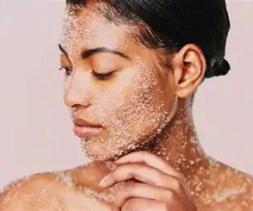 How To Choose the Right Physical Exfoliants to Improve Scars